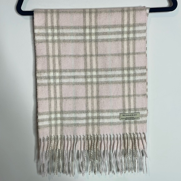 Burberry | 100% Cashmere Pink Nova Check Scarf - Picture 1 of 3